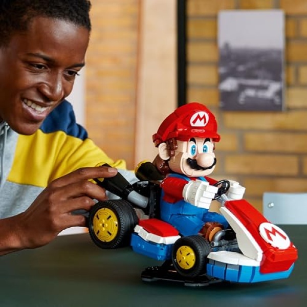 LEGO Mario Kart - Mario & Standard Kart Building Set 72037 - Image 7