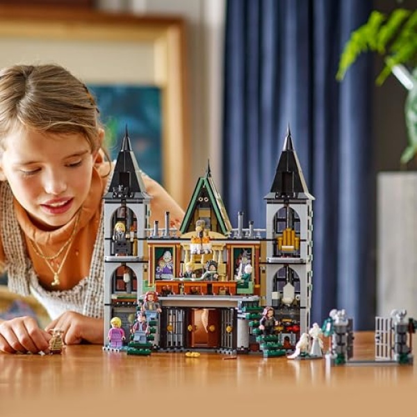 LEGO Harry Potter Malfoy Manor Creative Building Toy 76453 - Image 9