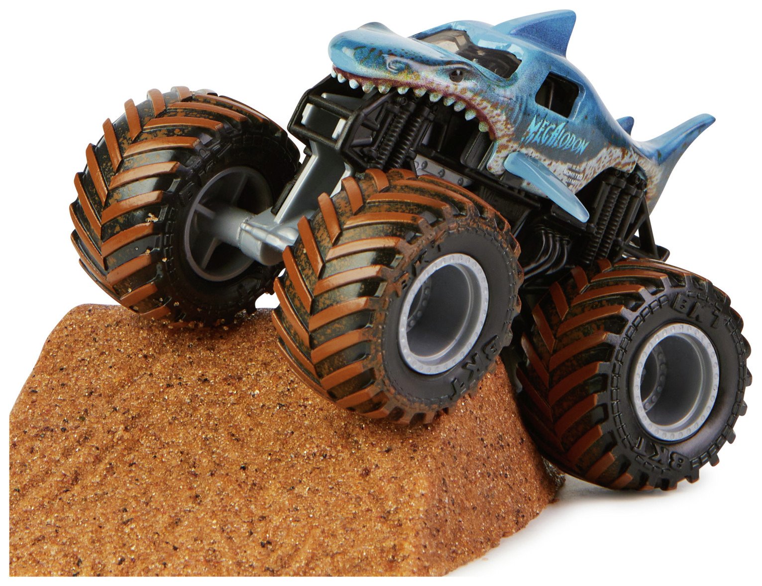 Monster Jam Kinetic Dirt Starter Set and Truck